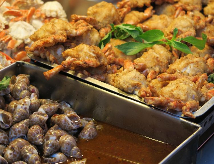 Usaha kuliner rumahan makin diminati! Temukan cara memulainya dari dapur sendiri, tips sukses, hingga peluang besar di balik bisnis makanan rumahan.